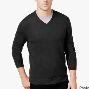 SIZE XL NWT MENS ALFANI VNECK MERINO BLEND SWEATER